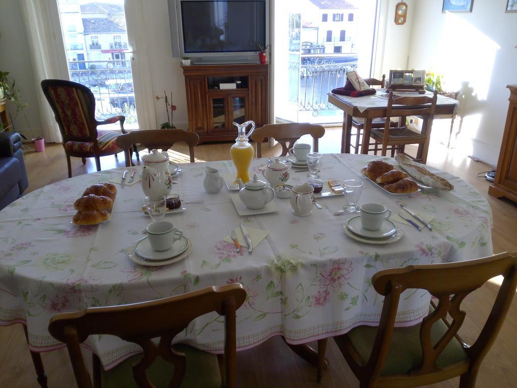 Chambres D'Hotes La Maison Sur Le Port Meze Bagian luar foto
